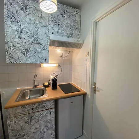 Apartament Studio Face Au Centre Commercial *