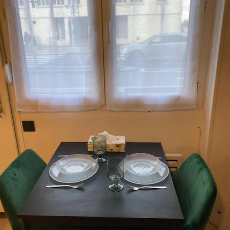 Apartament Studio Face Au Centre Commercial Caen